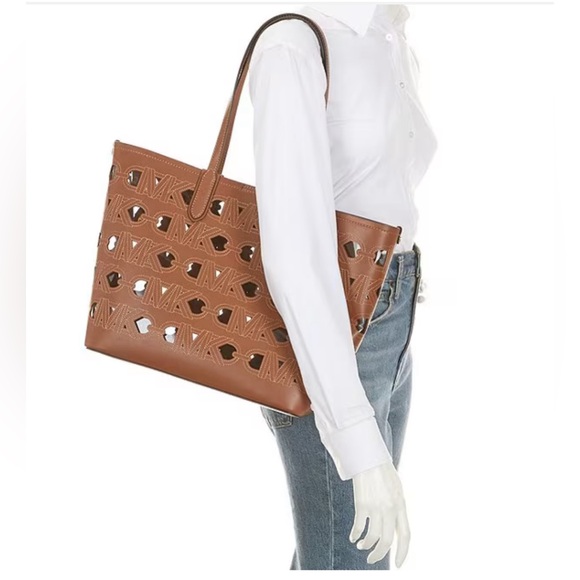 Michael Kors Eliza Large E/W Open Tote Bag, perfect for work/travel! Great size! - Picture 4 of 4